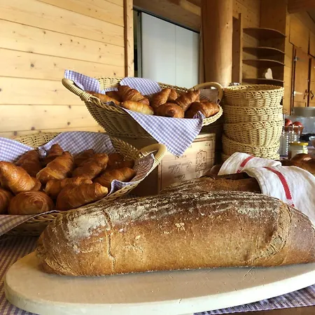 Bärghuis Jochpass - Ein Erlebnis Auf 2222müm, Gut Erreichbar Mit Gondel Und Sessel-lift Engelberg